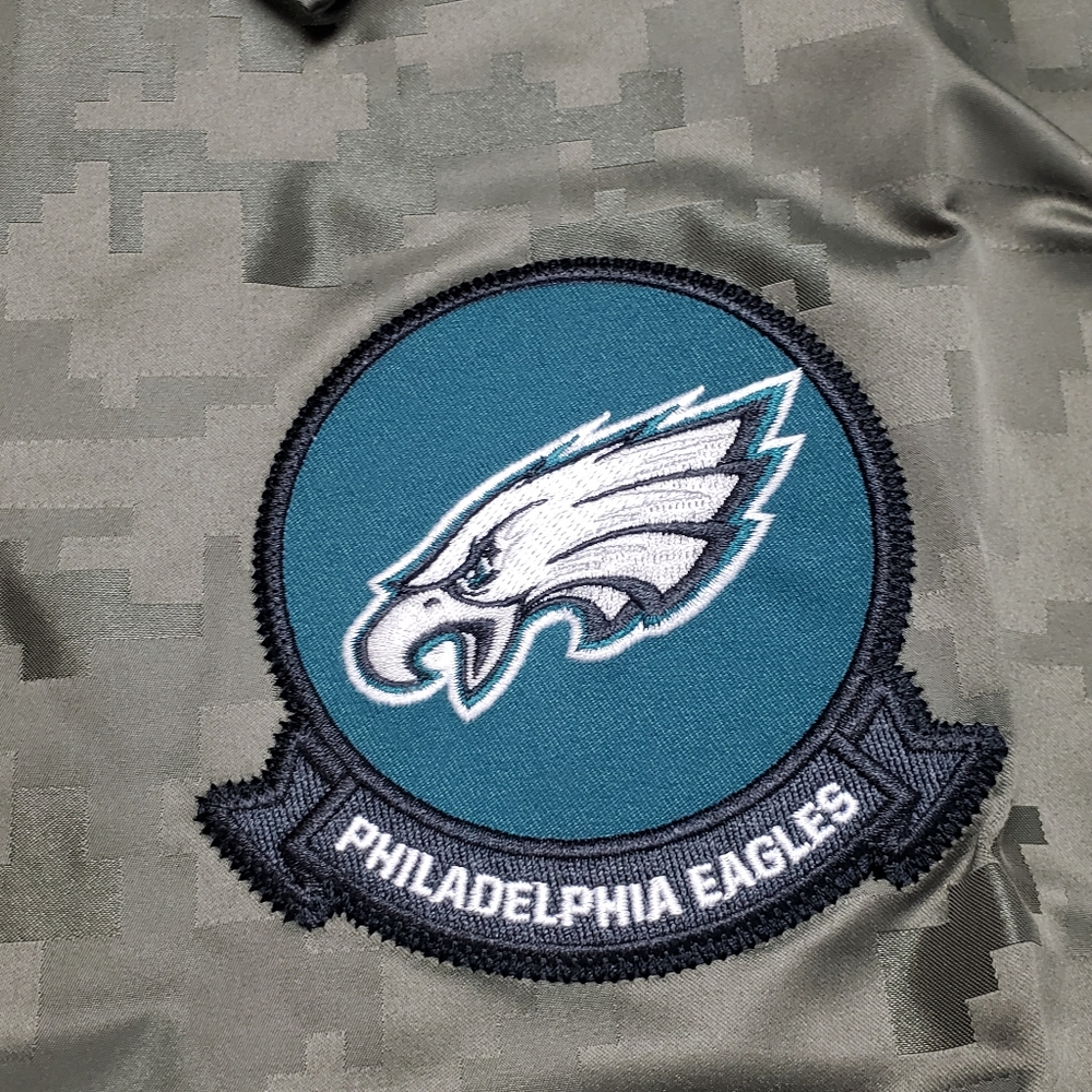 Philadelphia Eagles Nike Camo 2019 Salute to Service Sideline Jacket - Picture 3 of 8